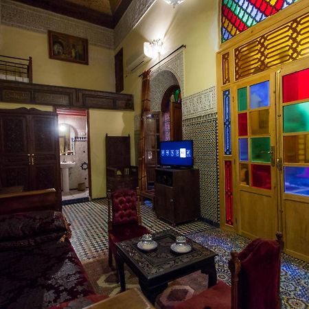 Riad Ibn Khaldoun Фес Екстериор снимка
