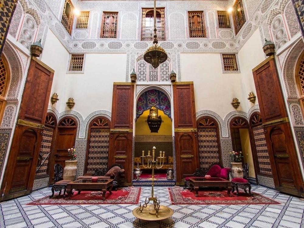 Riad Ibn Khaldoun Фес Екстериор снимка