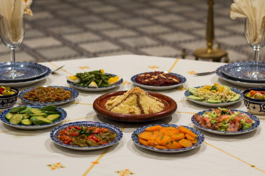 Riad Ibn Khaldoun Фес Екстериор снимка