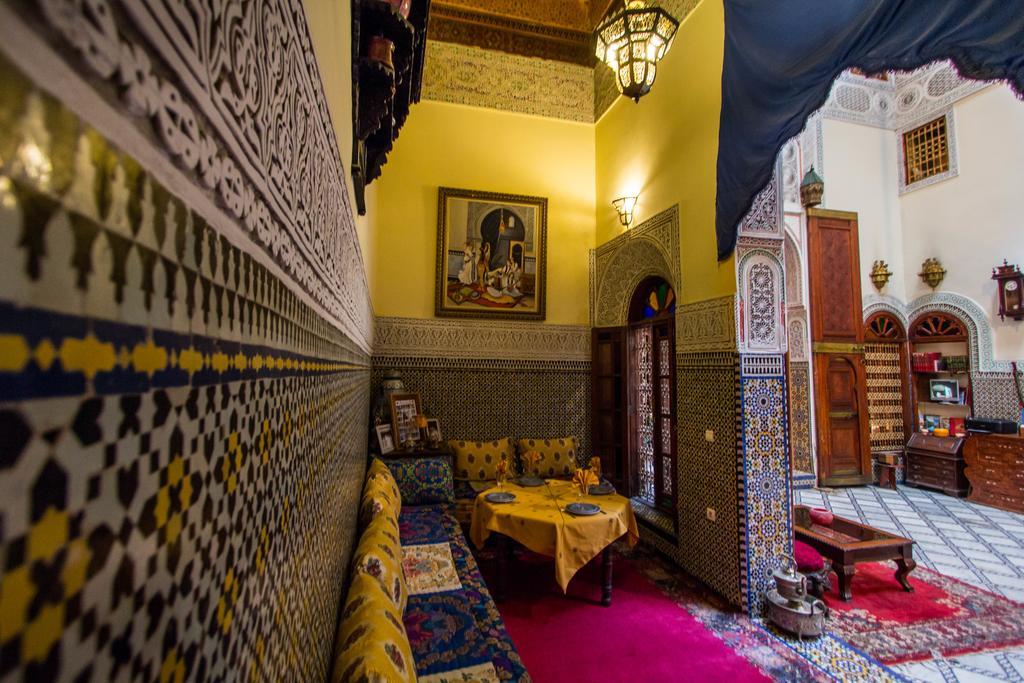 Riad Ibn Khaldoun Фес Екстериор снимка