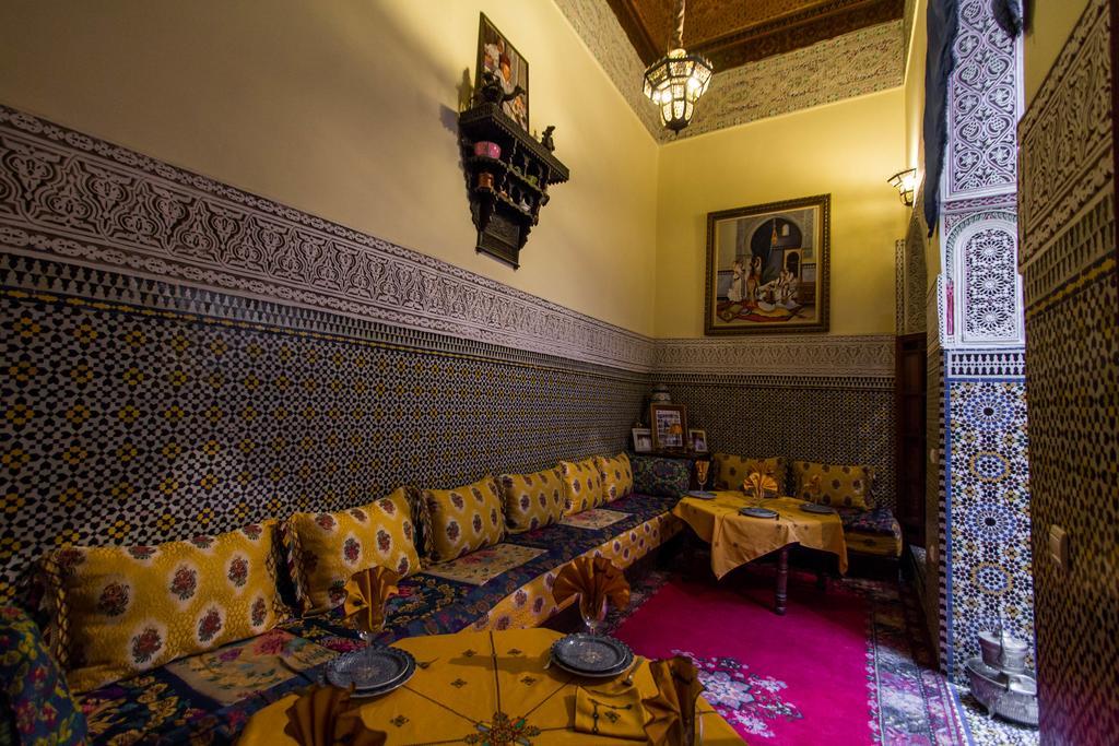 Riad Ibn Khaldoun Фес Екстериор снимка