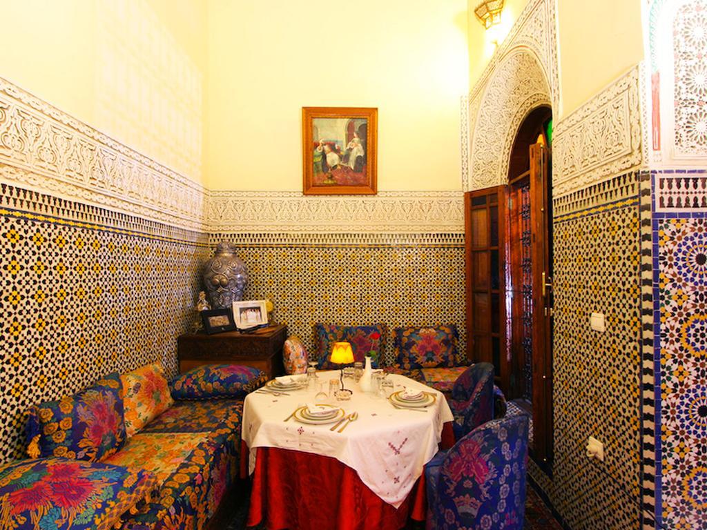 Riad Ibn Khaldoun Фес Екстериор снимка